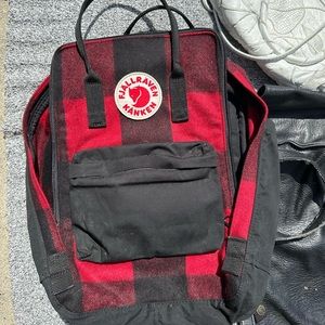 Plaid felt backpack